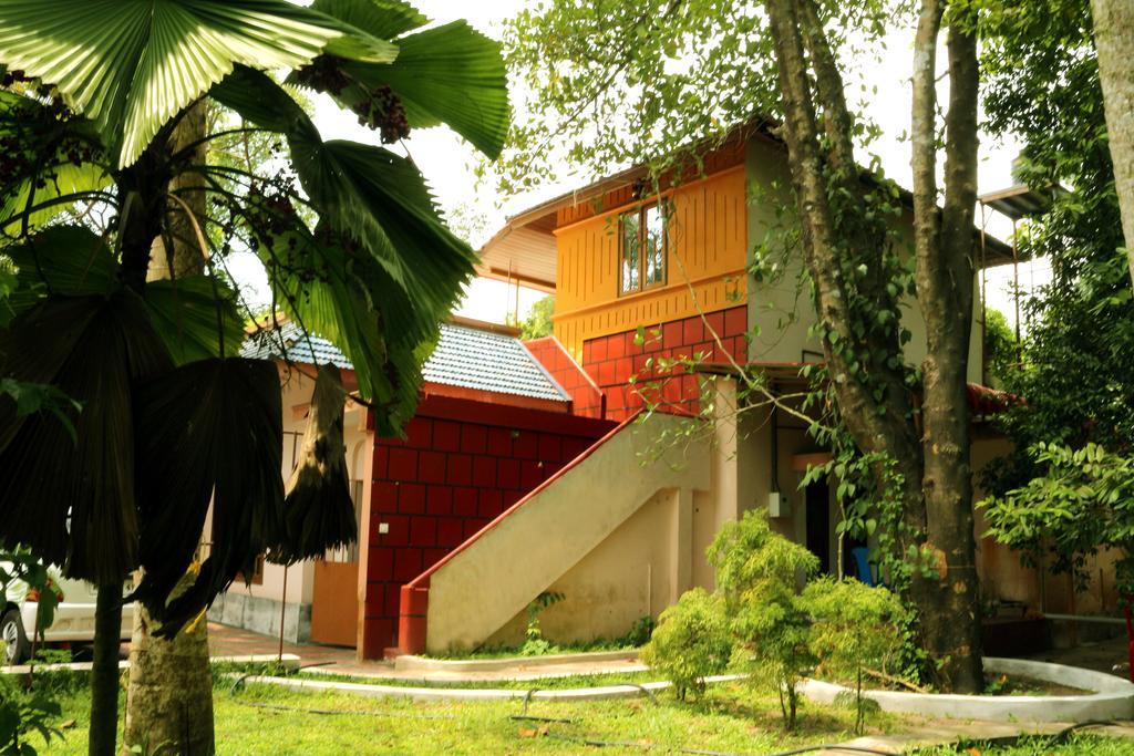 Marari Beach Pearl Homestay Mararikulam Buitenkant foto
